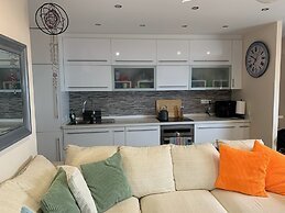 La Vista Penthouse Stunning View Private Balcony