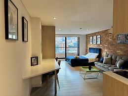 ACADEMIA APARTMENTS