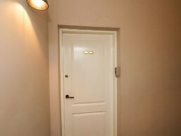 The Salisbury Apartment 303