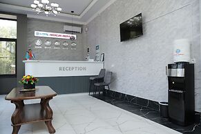 HOTEL MERCURI MERIDIAN