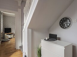 6 New Street