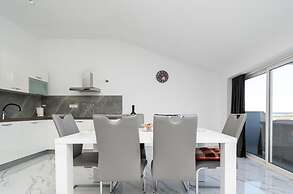 Panoramic View Apartment ILM