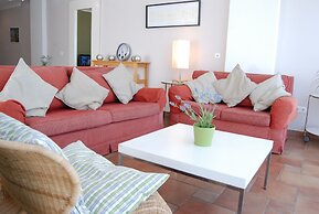 Carabeo 24 Apartment by Casasol