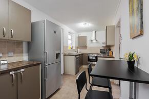 Long Stay 3BR House With Parking