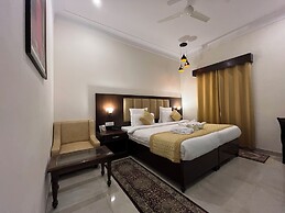 HOTEL RAJ MAHAL THE PALACE