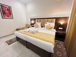 HOTEL RAJ MAHAL THE PALACE