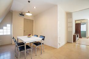 181 Ekkamai Apartment