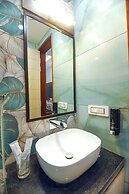 Paarth Grand
