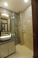 Paarth Grand
