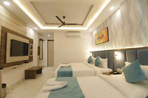 Paarth Grand