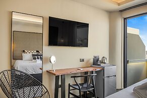 HOM54 Luxury Suites