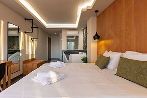 HOM54 Luxury Suites
