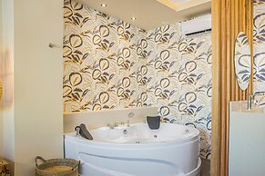 HOM54 Luxury Suites