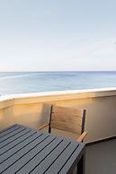 HOM54 Luxury Suites
