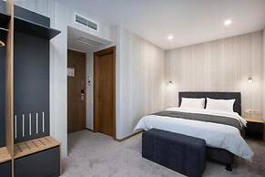 Hotel Flames