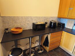 Cardiff Apt - Sleeps 6 - Castle & Stadium Nearby