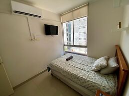 Apartment with Pool, Gym & A/C (507)