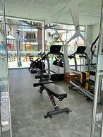 Apartment with Pool, Gym & A/C (507)