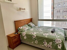 Apartment with Pool, Gym & A/C (507)