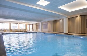 Charming Apartment With Pool in Tignes