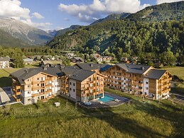 Apartment in Samoens With Spa & Pool