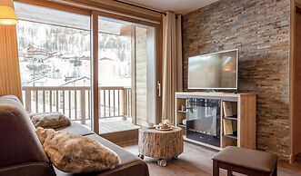 Apartment in Tignes With Slope Access & Spa