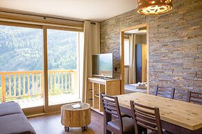 Apartment in Tignes With Slope Access & Spa