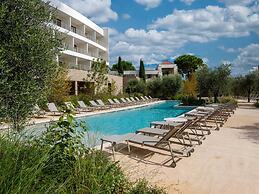 Apartment in Baillargues With Heated Pool