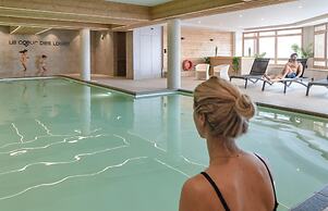 Apartment in Les Menuires With Spa & Ski Access