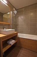 Apartment in Les Menuires With Spa & Ski Access