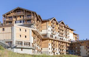 Apartment in Les Menuires With Spa & Ski Access