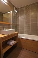 Apartment in Les Menuires With Spa & Pool
