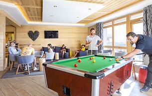 Apartment in Les Menuires With Spa & Pool