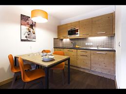 Apartment in Les Menuires With Spa & Pool