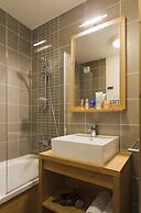 Apartment in Les Menuires With Spa & Pool