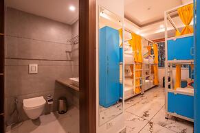 goSTOPS PLUS Gurugram, Baani Square
