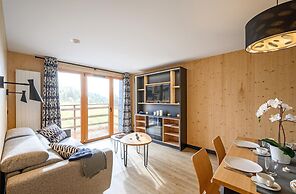 Apartment in Le Corbier With Spa & Pool