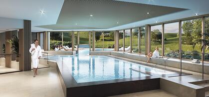 Apartment in Le Corbier With Spa & Pool