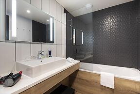 Apartment in Le Corbier With Spa & Pool