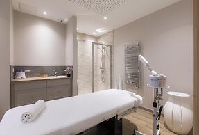 Apartment in Le Corbier With Spa & Pool