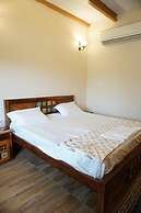 Sultanpur Resorts