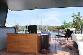 The Seaborn Residence