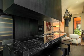 Five Stories - Luxury Villa Retreat
