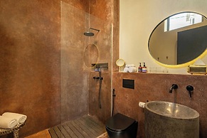 Five Stories - Luxury Villa Retreat