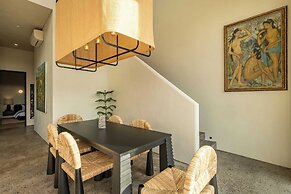 Five Stories - Luxury Villa Retreat