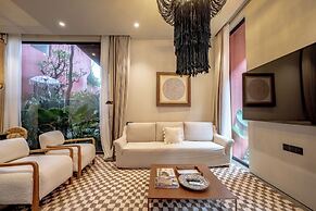 Five Stories - Luxury Villa Retreat