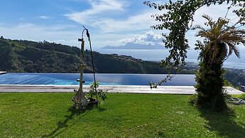 Moorea Horizon