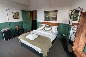 Courthouse Hotel