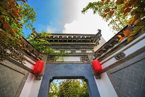 Yiqi Ahn Luh Huangshan