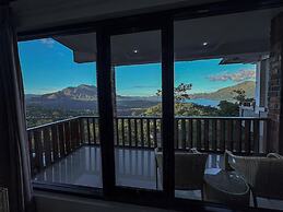 Caldera Hotel & Restaurant